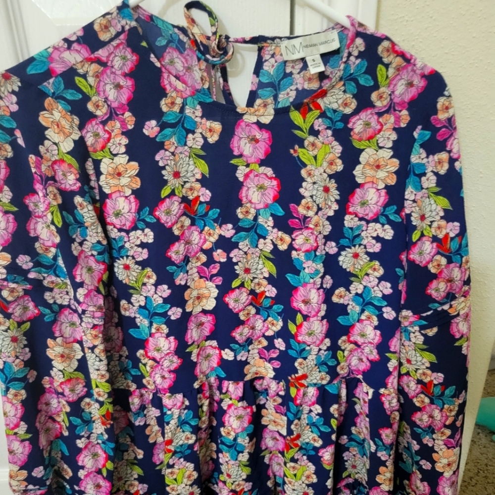 Neiman Marcus Hippy Top